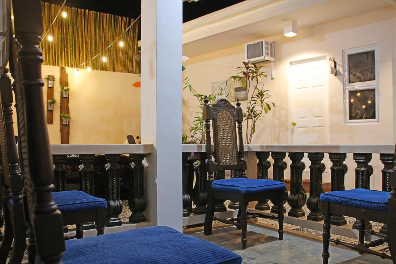 Prim Travellers Inn Coron Exterior foto