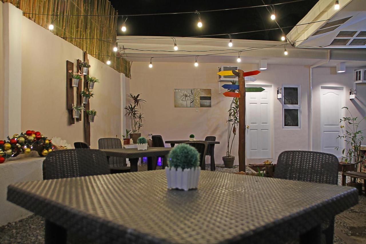 Prim Travellers Inn Coron Exterior foto